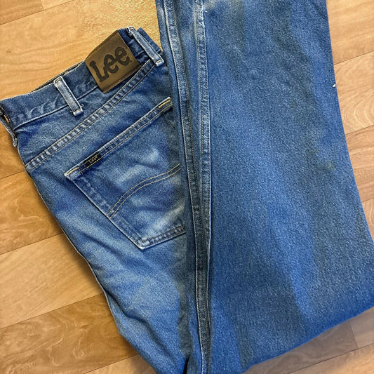 Lee Medium Wash Straight Jeans Leather Patch Vintage Blue Denim Workwear Rugged Mens