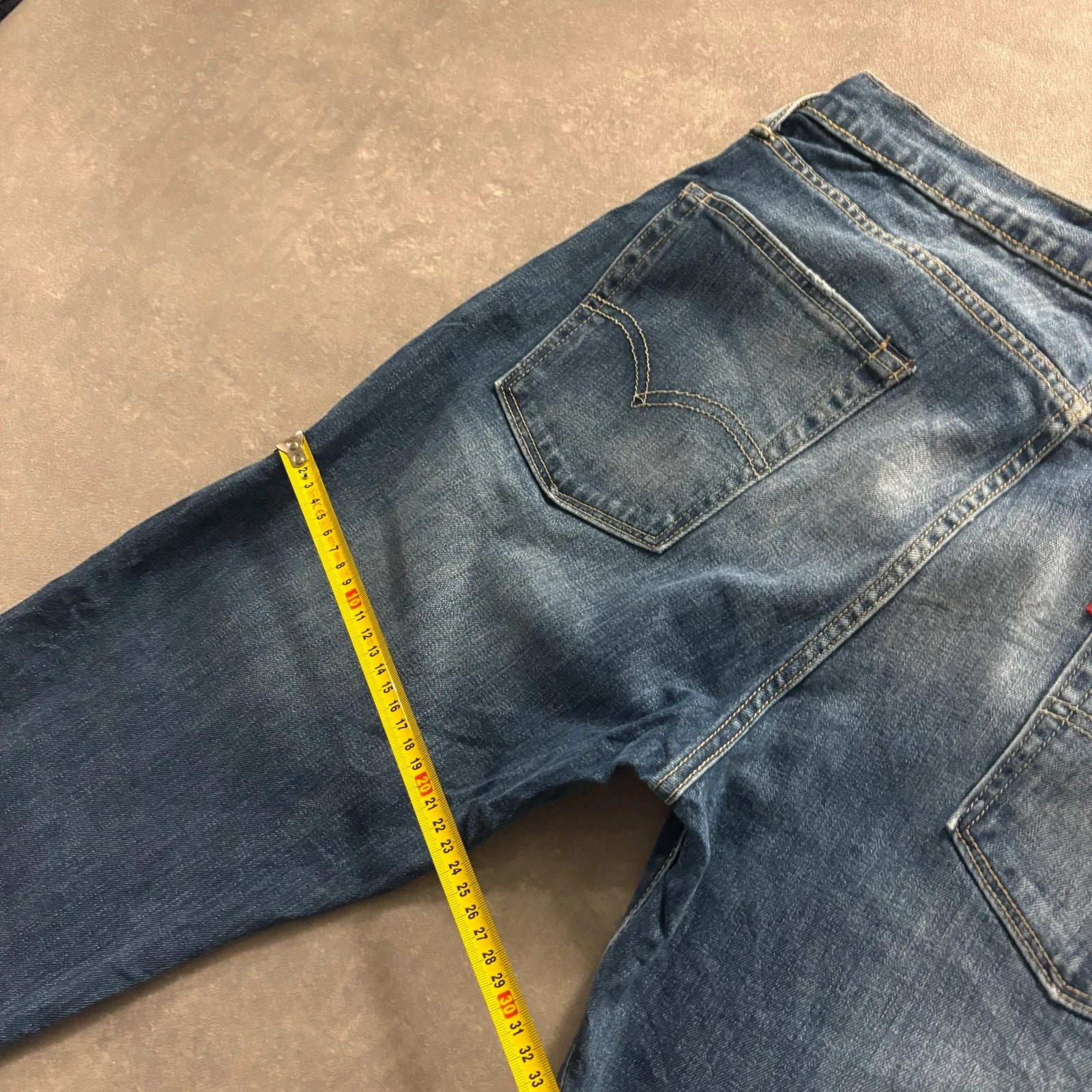 Levis 513 Blue Straight Fit Jeans Mens W34 L32 Dark Wash Denim Vintage Red Tab Slim Straight