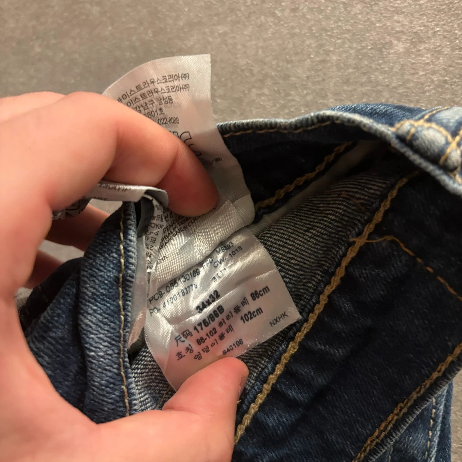 Levis 513 Blue Straight Fit Jeans Mens W34 L32 Dark Wash Denim Vintage Red Tab Slim Straight