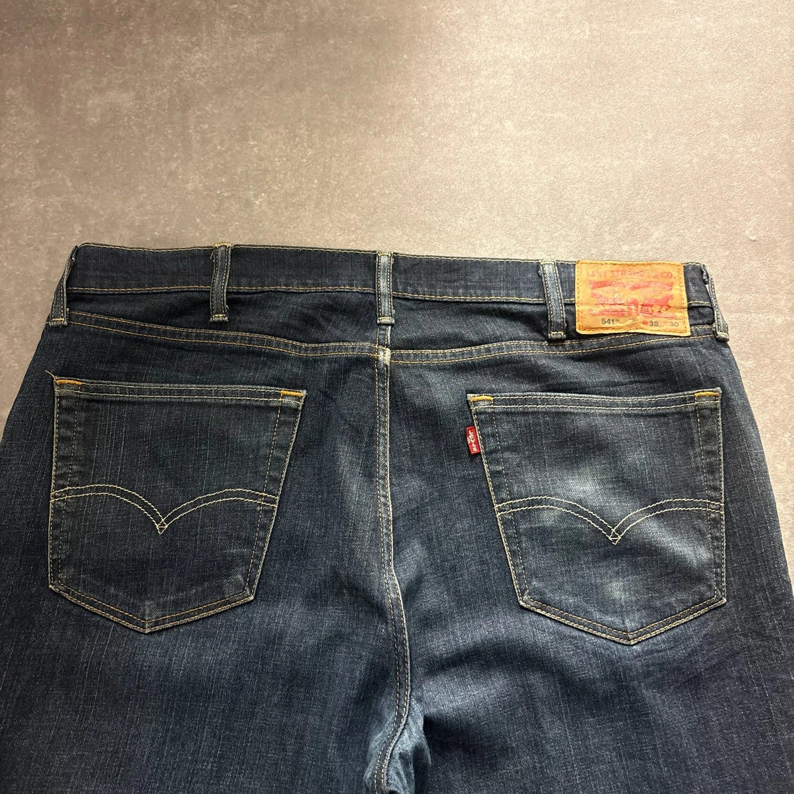 Levis 541 Athletic Taper Jeans Mens W38 L30 Dark Wash Denim Vintage Red Tab Relaxed Fit Stretch