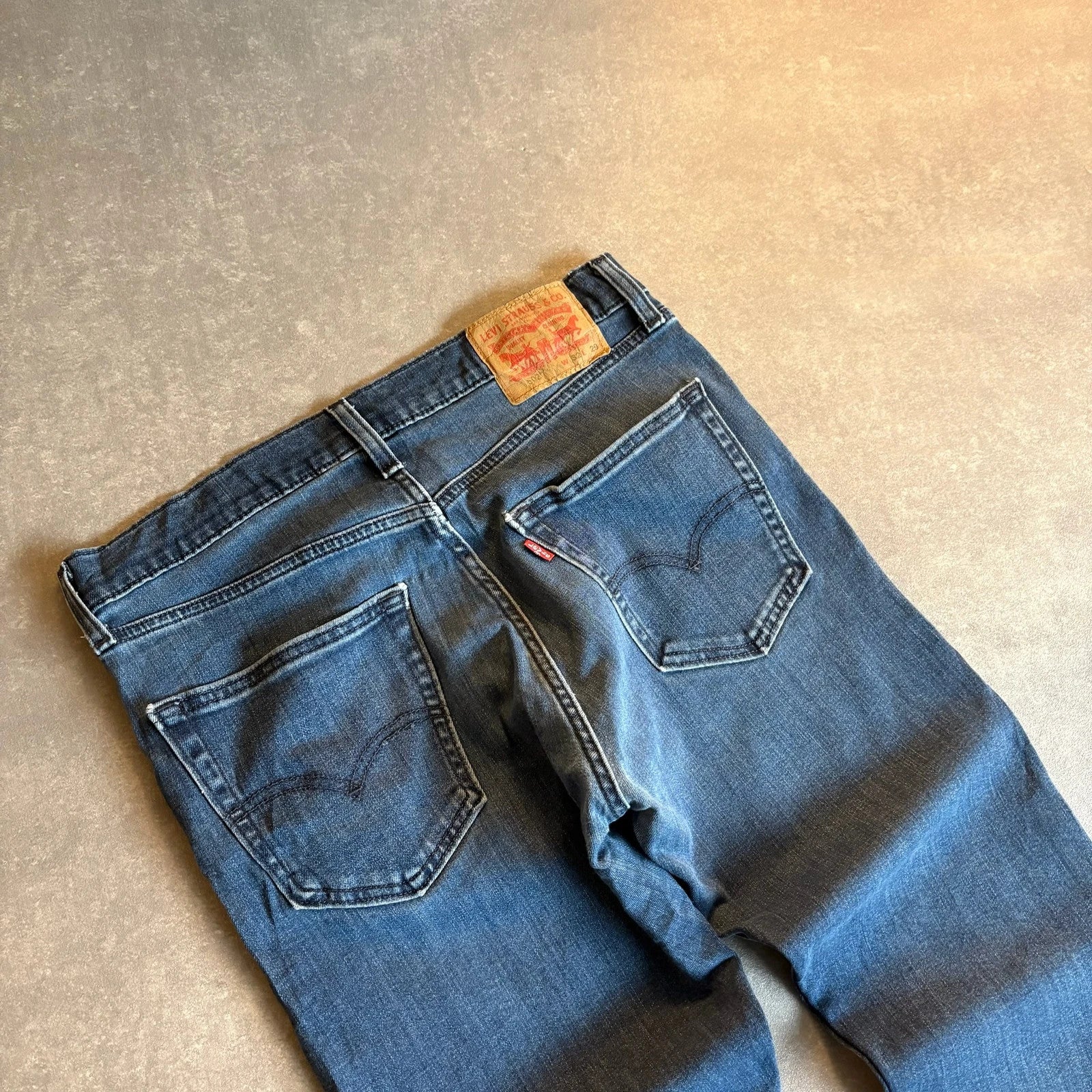 Levis 502 Regular Taper Jeans Mens W32 L29 Mid Wash Denim Vintage Red Tab Tapered Straight Leg Faded