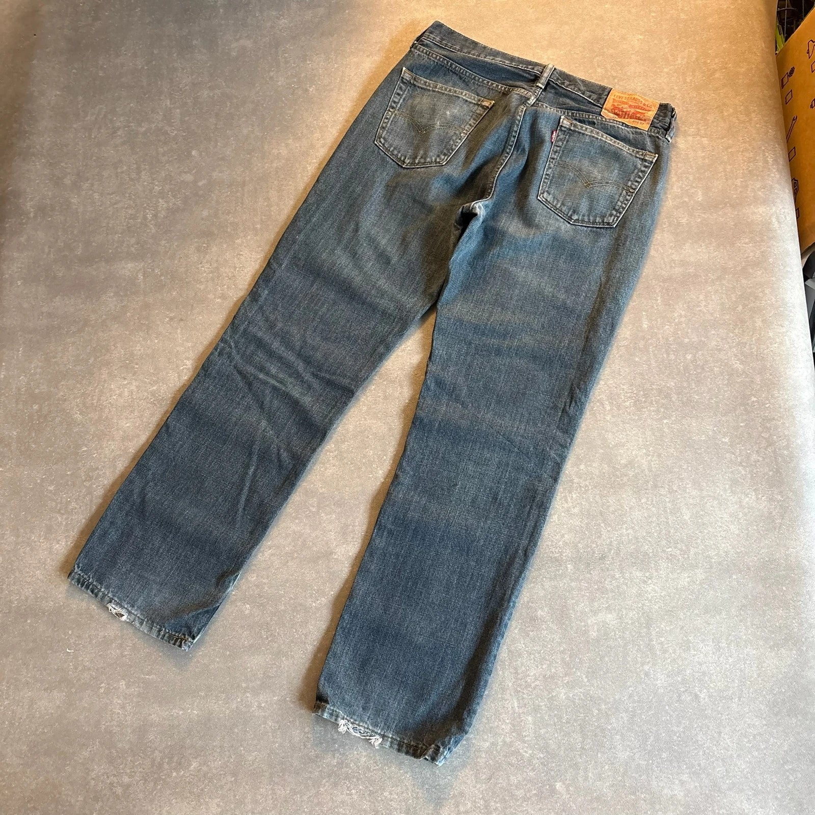 Levis 514 Straight Fit Jeans Mens W34 L32 Mid Wash Denim Vintage Red Tab Regular Straight Leg Faded