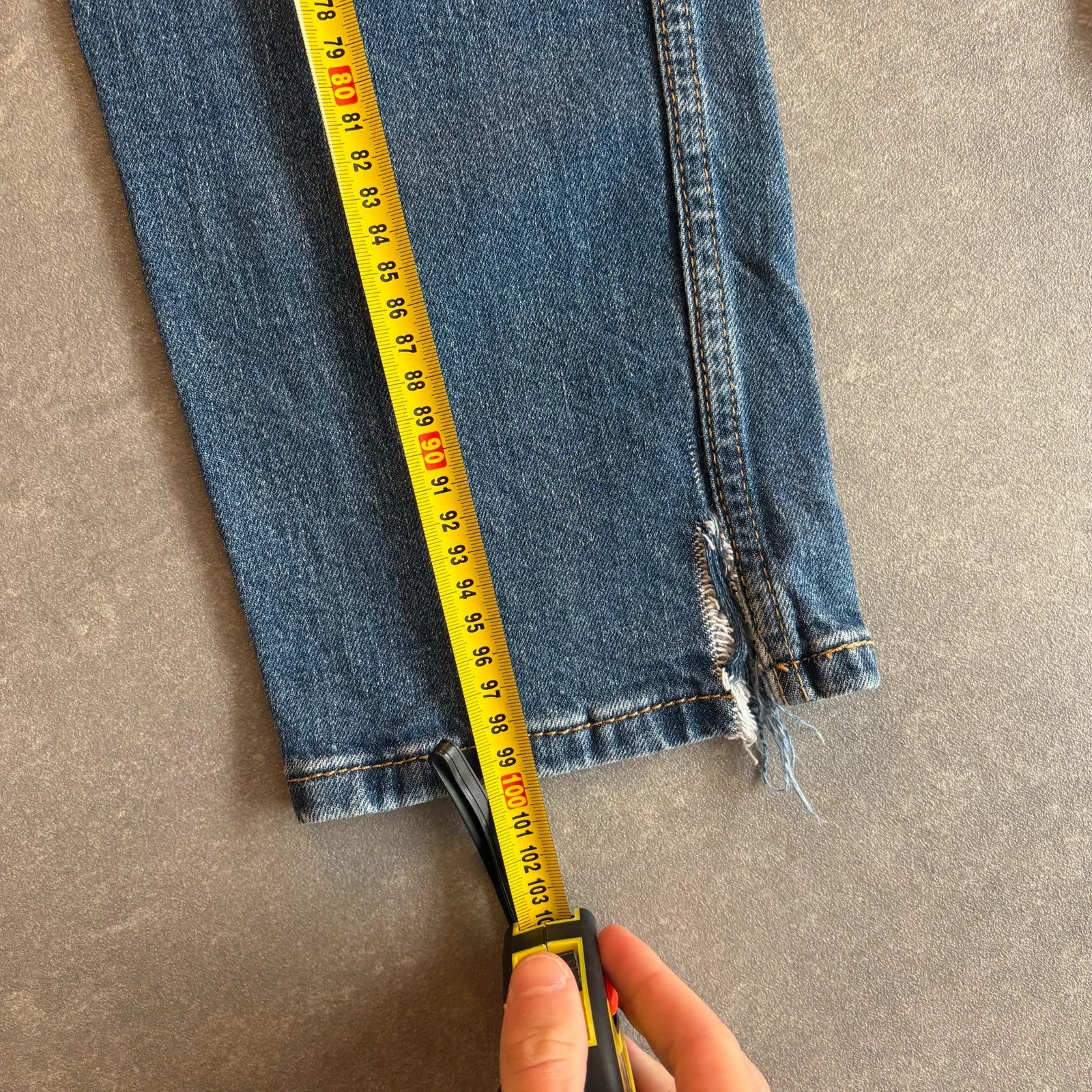 Levis 511 Slim Fit Jeans Mens W29 L30 Mid Wash Blue Denim Vintage Red Tab Tapered Slim Distressed