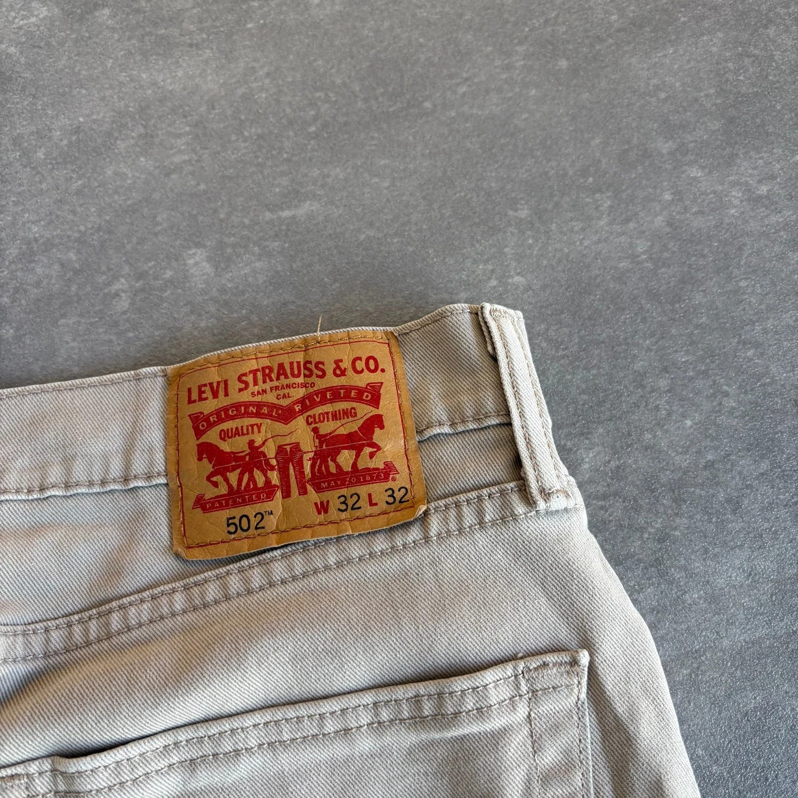 Levis 502 Beige Jeans Mens W32 L32 Casual Streetwear Vintage Straight Fit