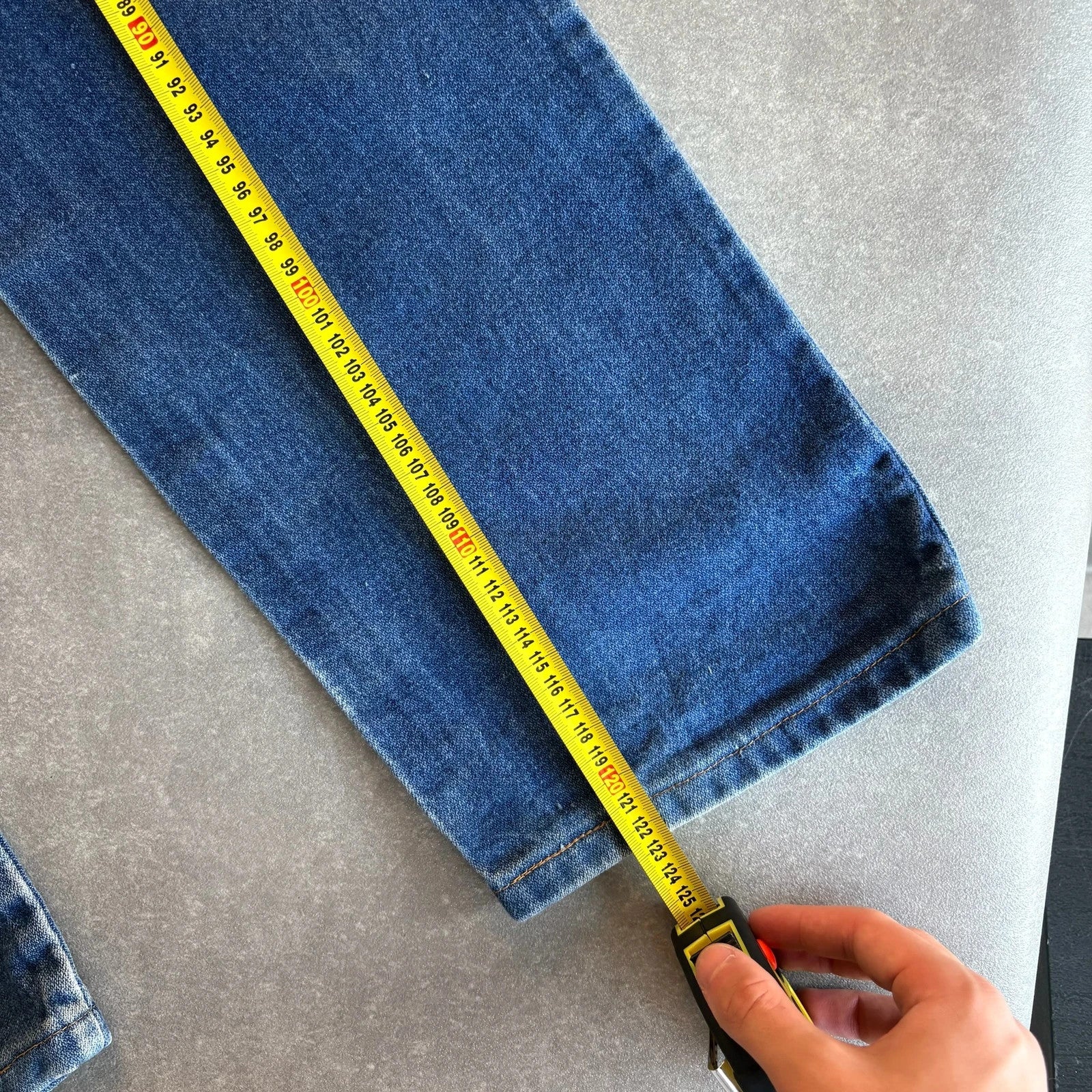 Wrangler Slim Fit Light Wash Denim Jeans Mens W36 Straight Leg Red Tab Vintage Casual Cotton Denim