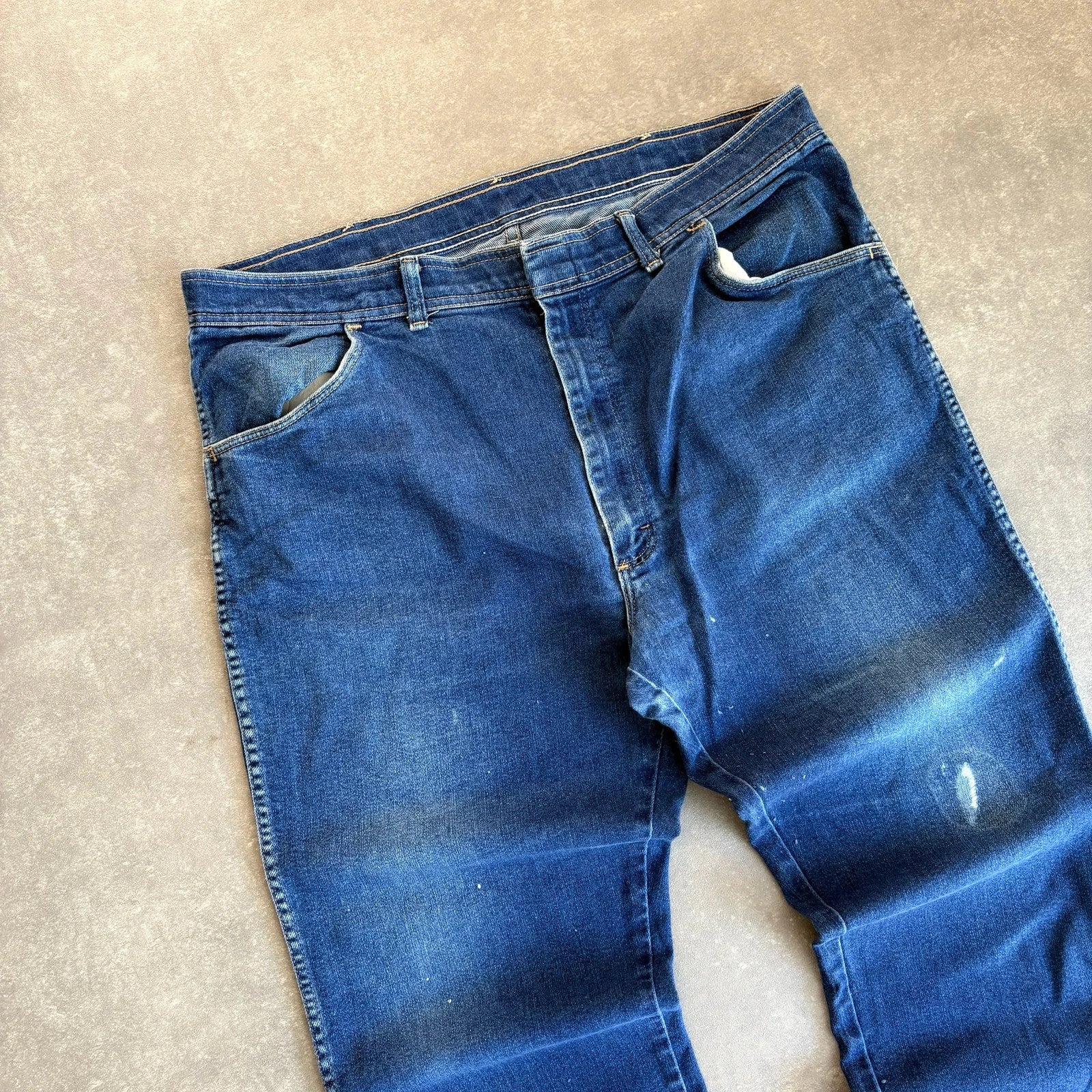 Wrangler Dark Wash Indigo Denim Jeans Mens Straight Leg Western Workwear Vintage Cotton Casual Denim