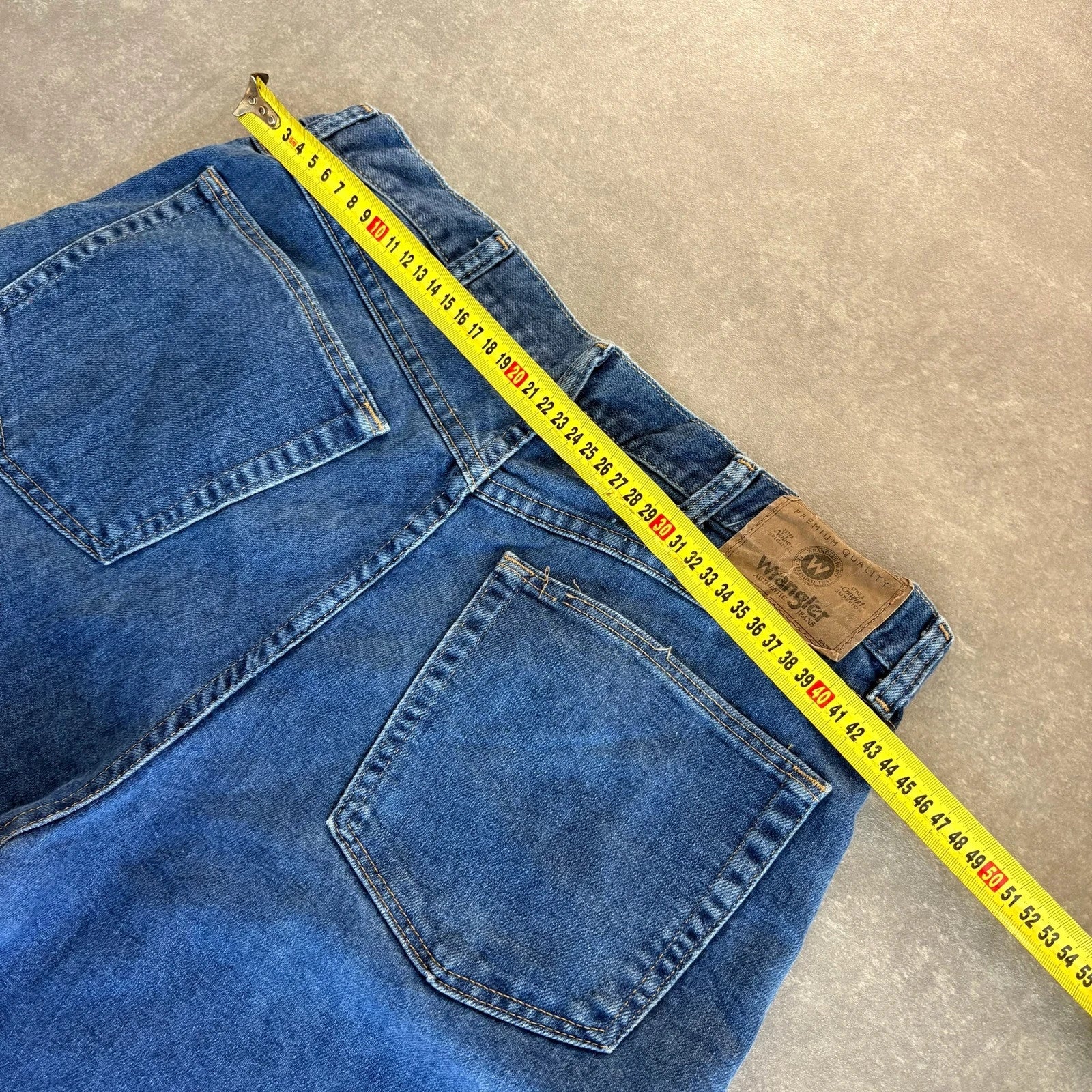 Wrangler Slim Fit Light Wash Denim Jeans Mens Straight Leg Red Tab Vintage Smaller Fit Casual Cotton