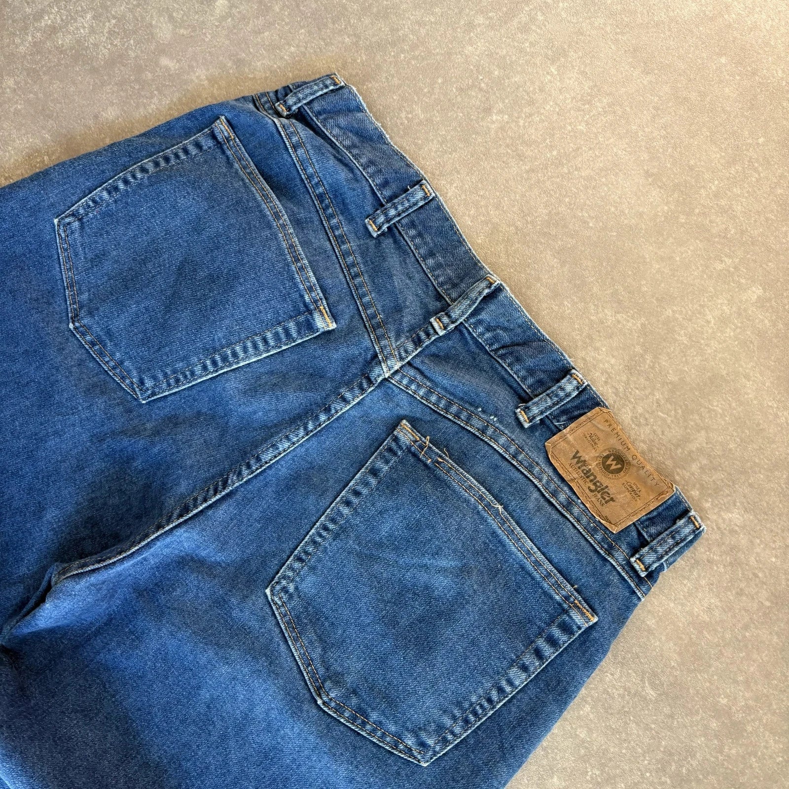 Wrangler Slim Fit Light Wash Denim Jeans Mens Straight Leg Red Tab Vintage Smaller Fit Casual Cotton