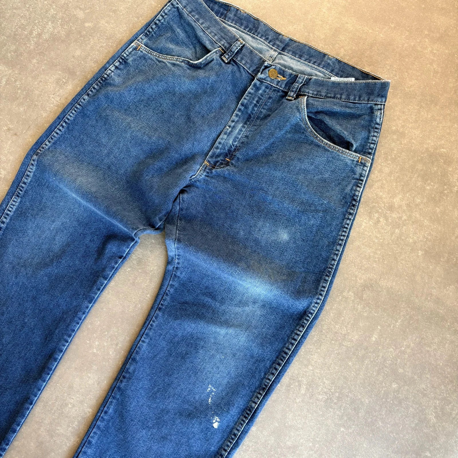 Wrangler Slim Fit Light Wash Denim Jeans Mens Straight Leg Red Tab Vintage Smaller Fit Casual Cotton