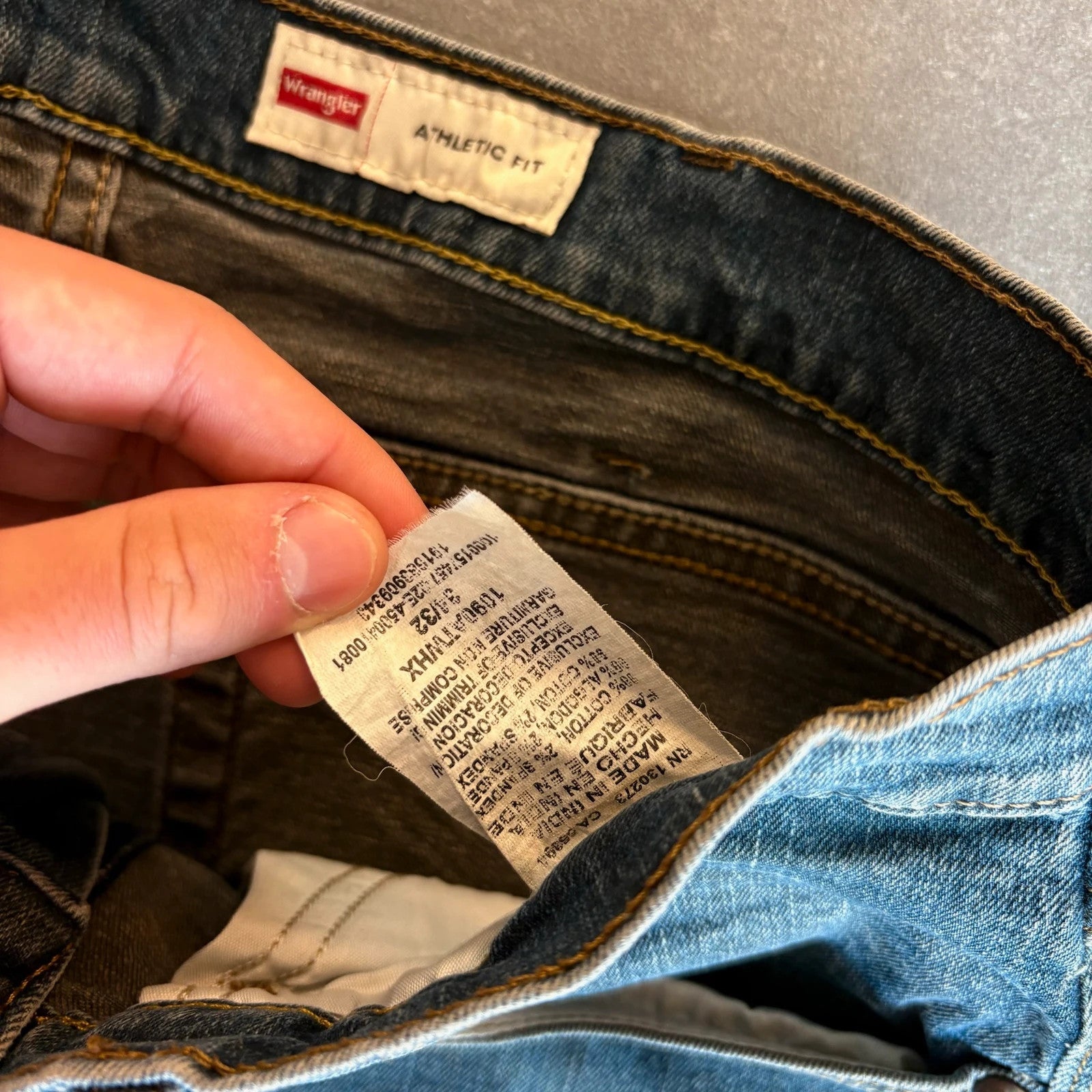 Wrangler Slim Fit Light Wash Denim Jeans Mens Straight Leg Red Tab Vintage Smaller Fit Casual Cotton