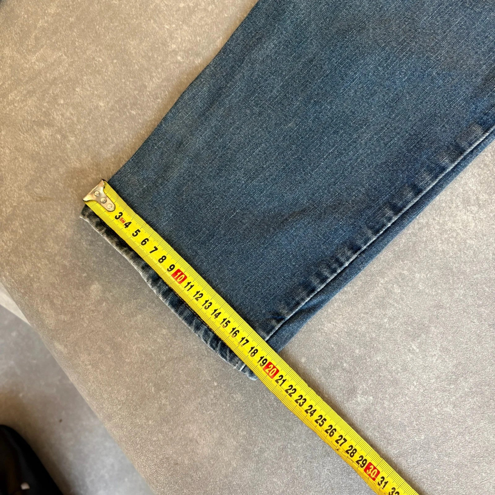 Wrangler Slim Fit Light Wash Denim Jeans Mens Straight Leg Red Tab Vintage Smaller Fit Casual Cotton