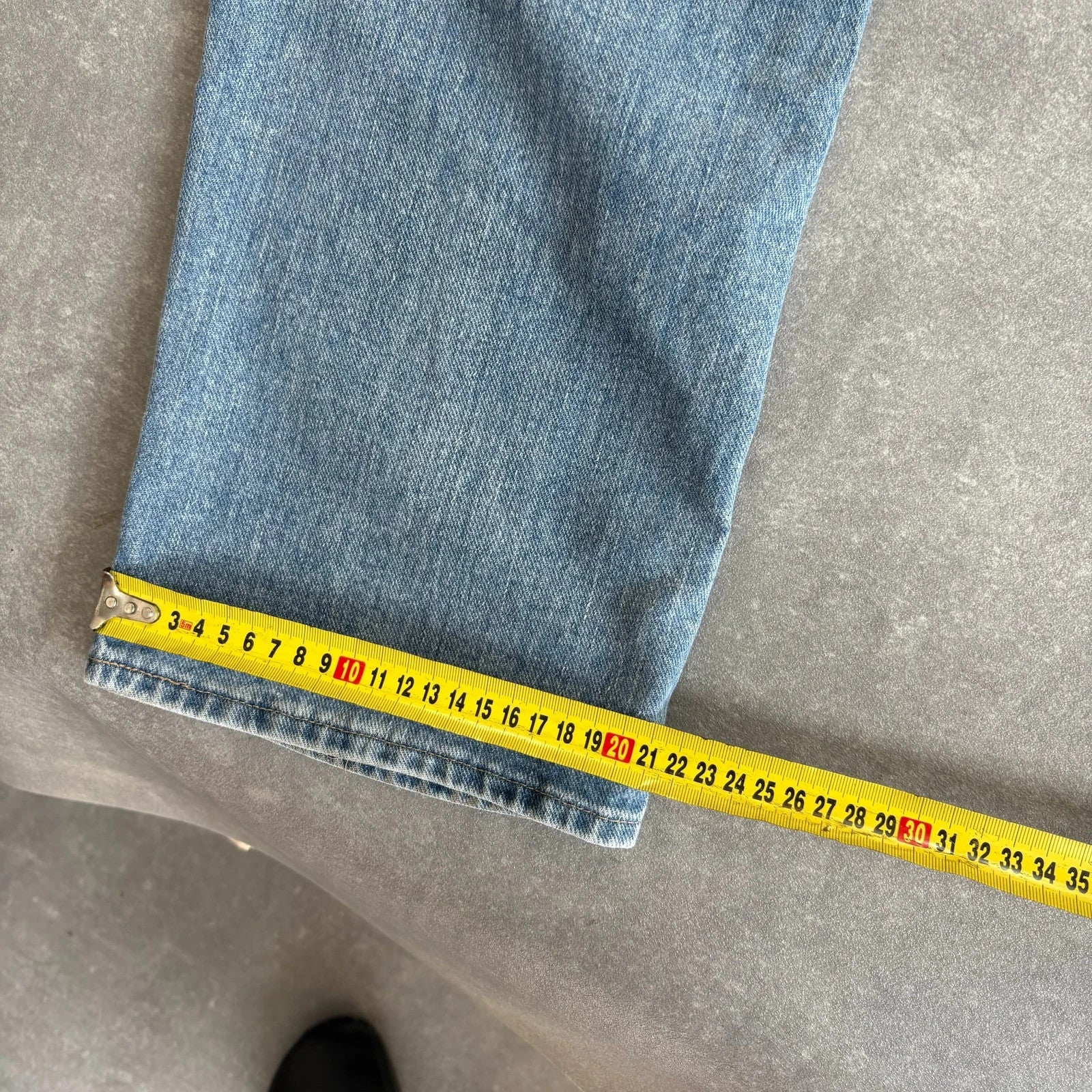 Wrangler Straight Leg Jeans Mid Wash Blue Denim Vintage Workwear Western Casual Mens W33 L32