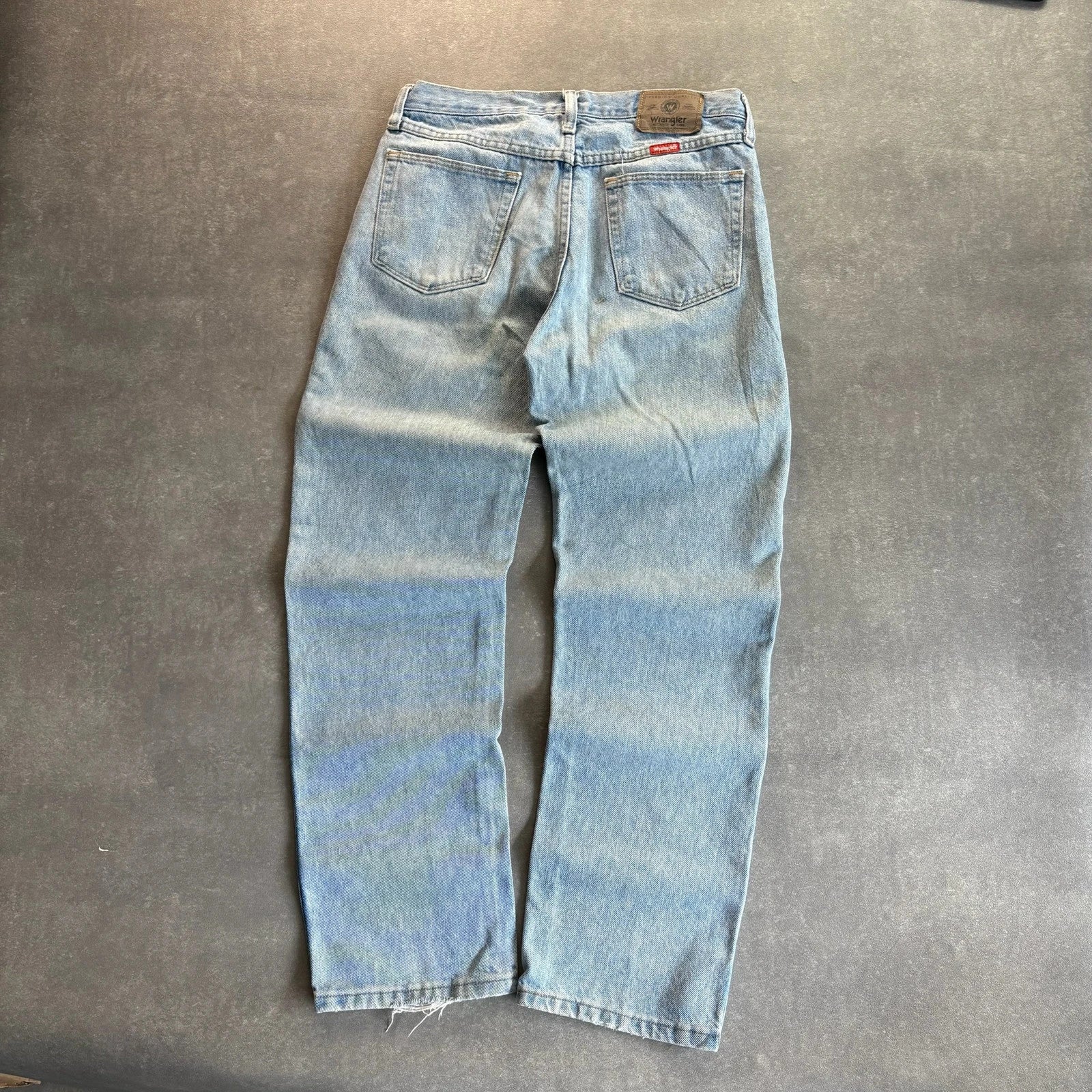 Wrangler Light Wash Jeans Faded Blue Denim Vintage Workwear Western Casual Straight Leg Mens W31 L30