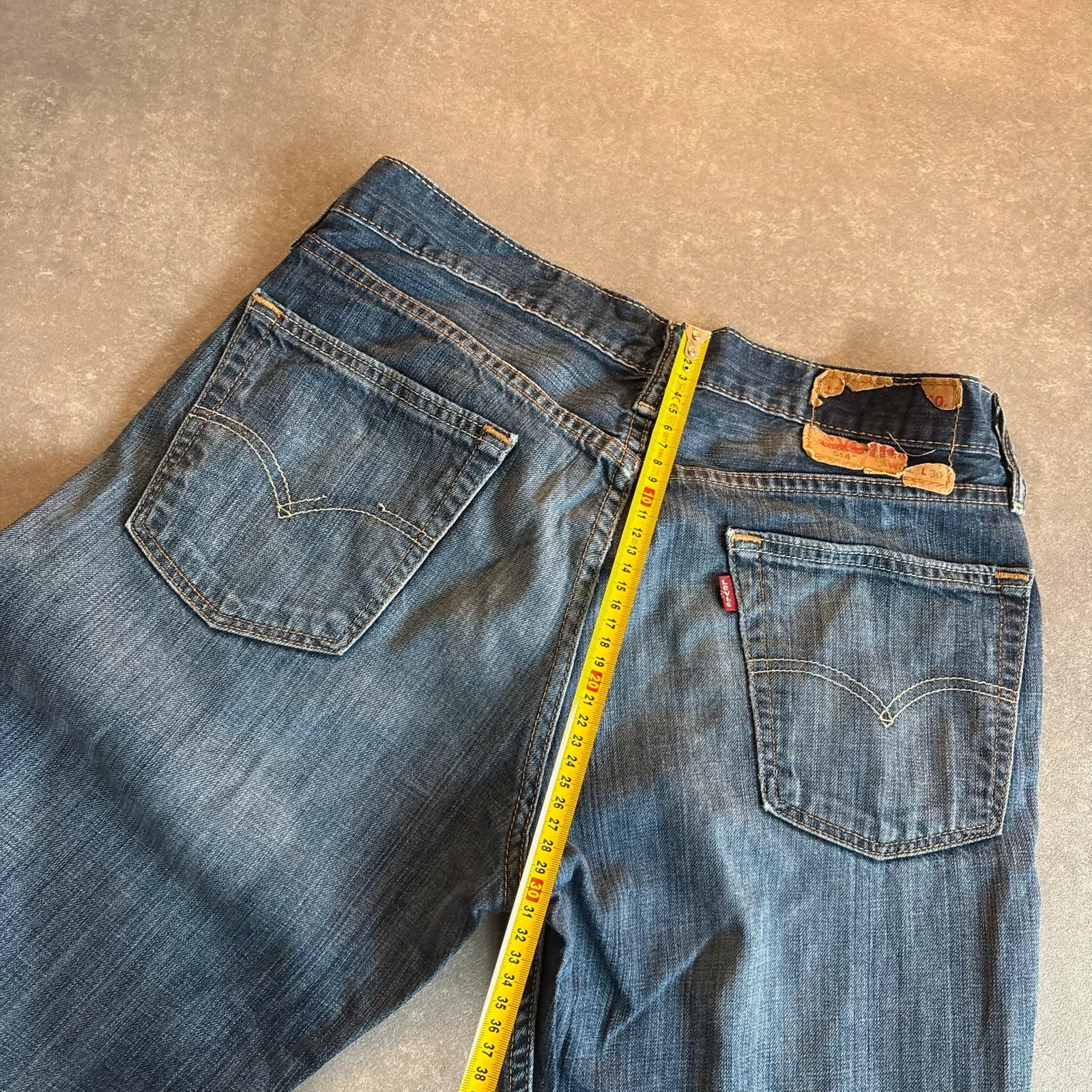 Levis 514 Straight Fit Jeans Mens W31 L30 Mid Wash Denim Vintage Red Tab Regular Straight Leg Faded