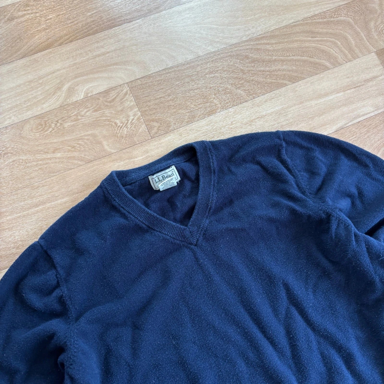 LL Bean Navy Cashmere Blend V Neck Knit Sweater Ivy Preppy Mens