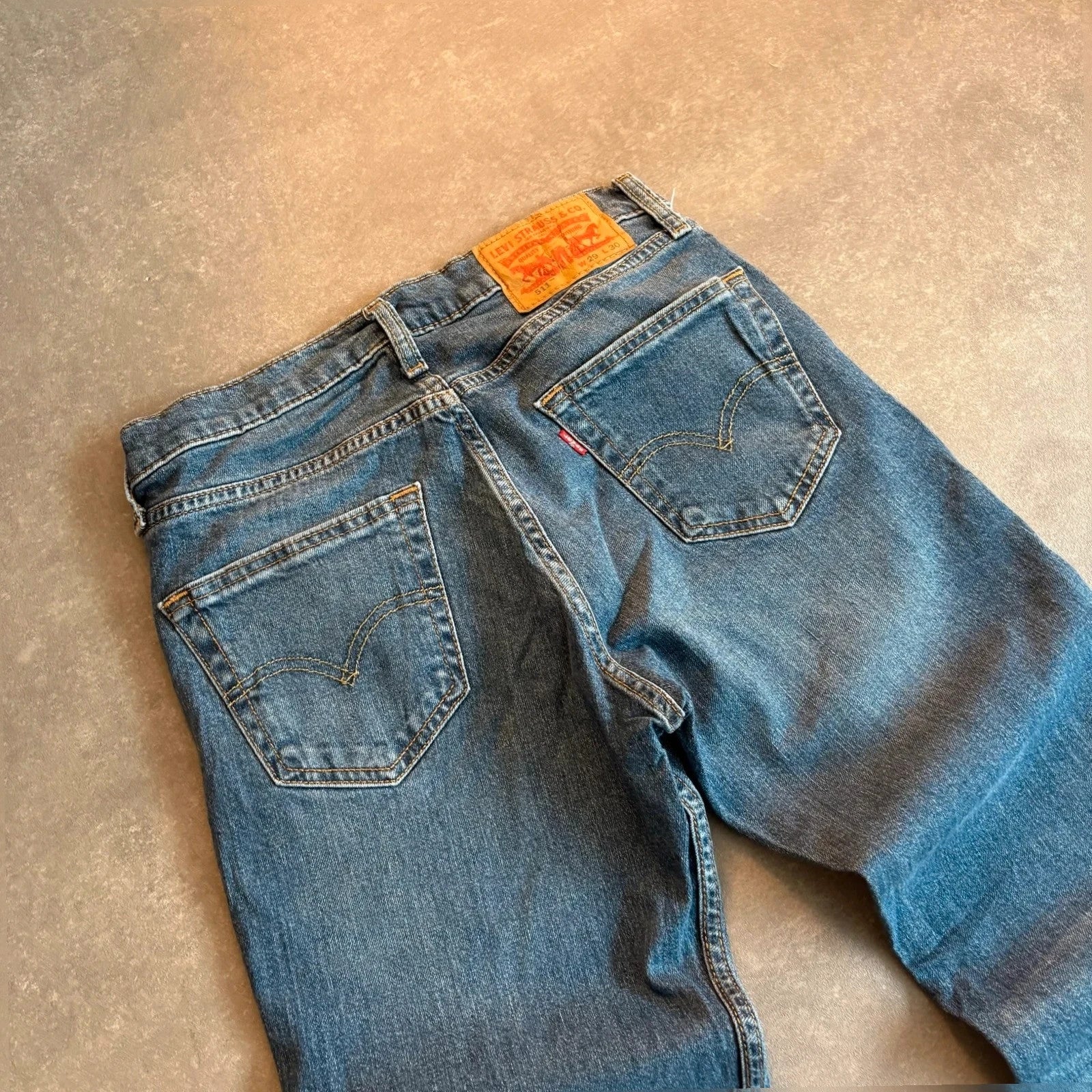 Levis 511 Slim Fit jeans Mens W29 L30 Mid Wash Blue Denim Vintage Red Tab Tapered Slim Distressed