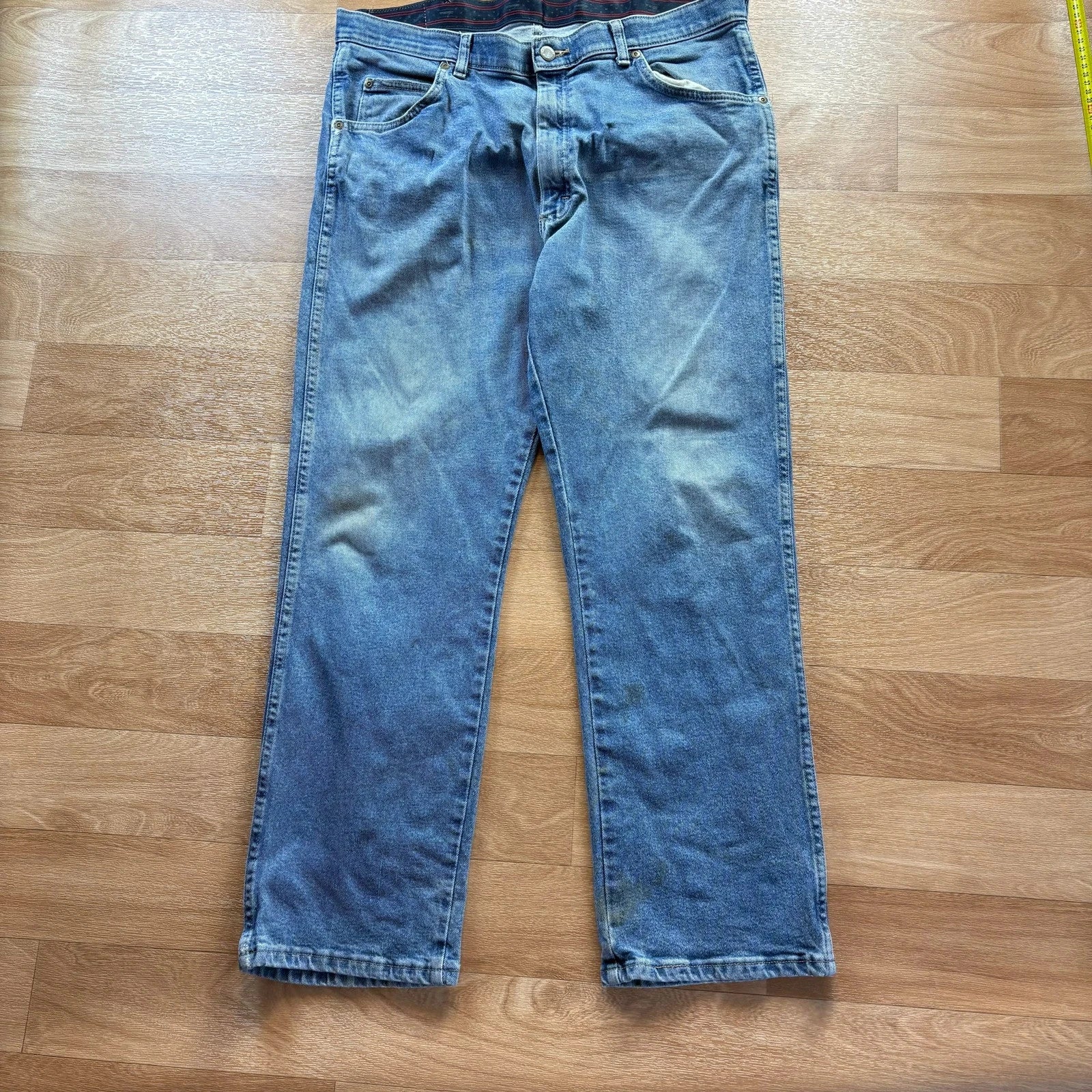 Wrangler Premium Quality Blue Regular Fit Straight Leg Vintage Denim Jeans Mens