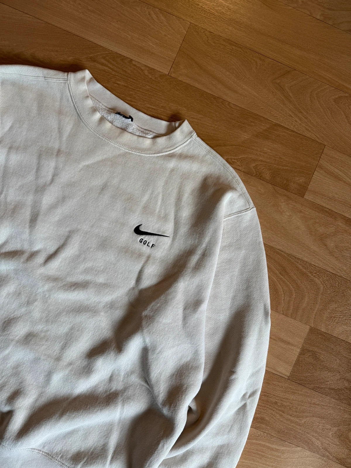 Nike Sportswear White Swoosh Sleeve Spellout Vintage Streetwear Crew Sweatshirt Mens