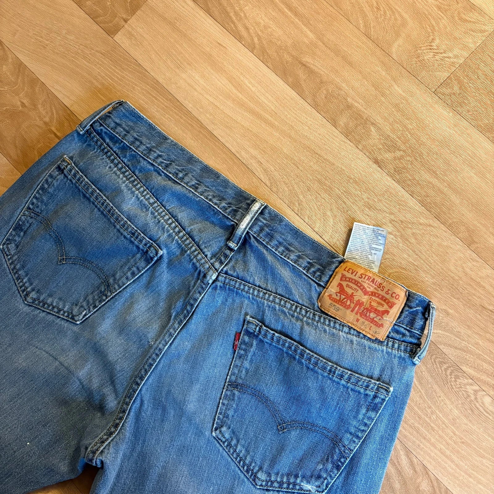 Levis Light Wash Straight Leg Faded Denim Jeans Vintage Red Tab Classic Five Pocket Mens