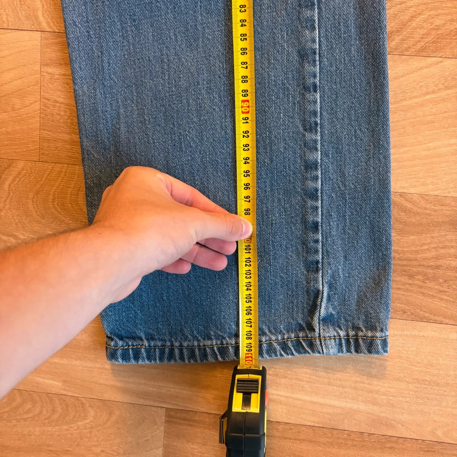 Levis Light Wash Straight Leg Faded Denim Jeans Vintage Red Tab Classic Five Pocket Mens