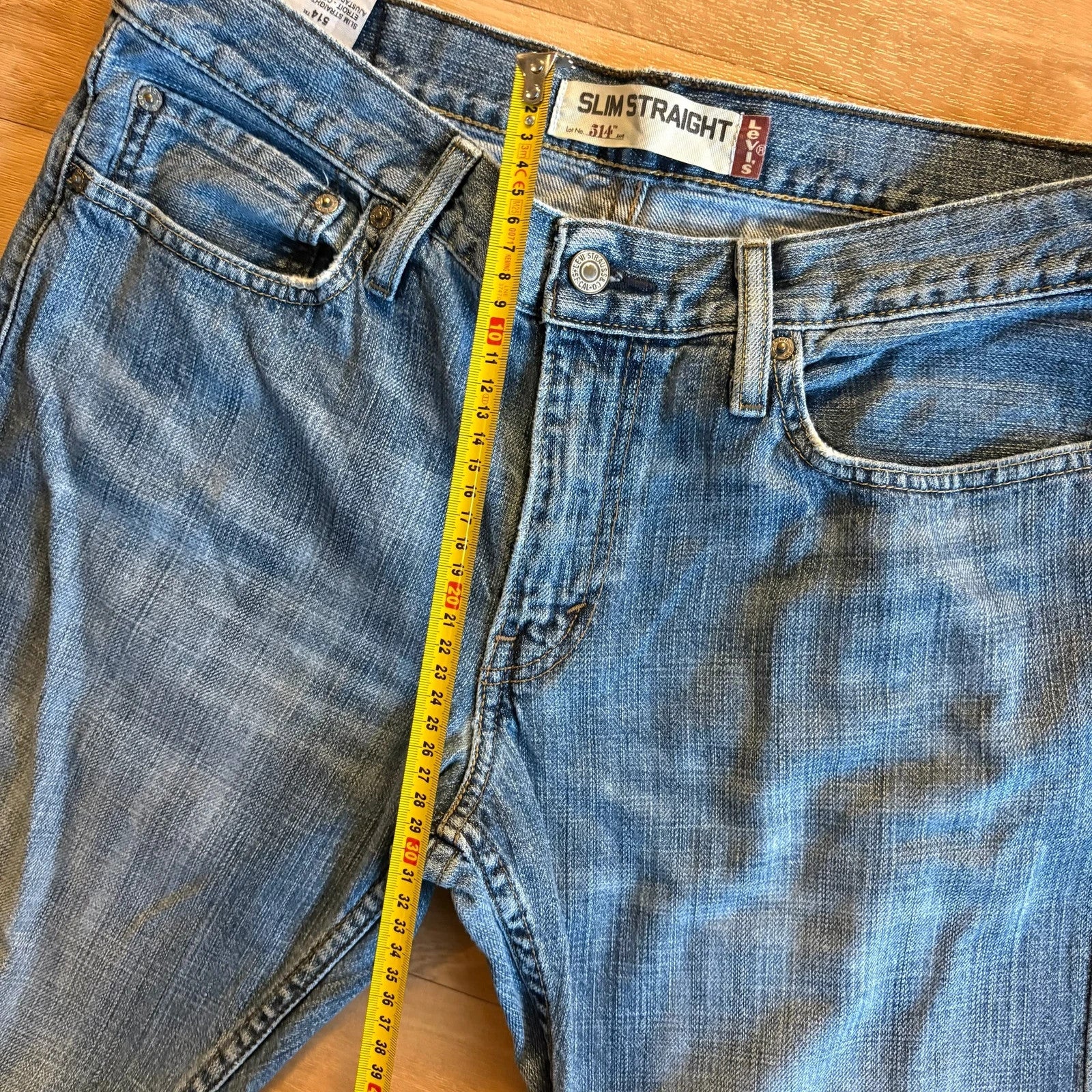 Levis 514 Slim Straight Medium Wash Jeans Faded Vintage Denim Whiskered Streetwear Mens