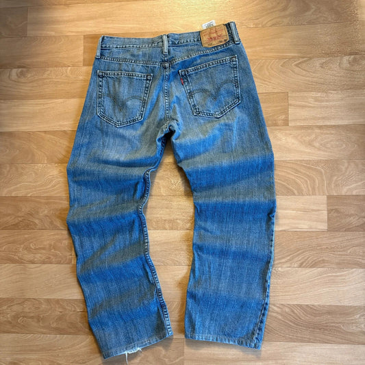 Levis 514 Slim Straight Medium Wash Jeans Faded Vintage Denim Whiskered Streetwear Mens