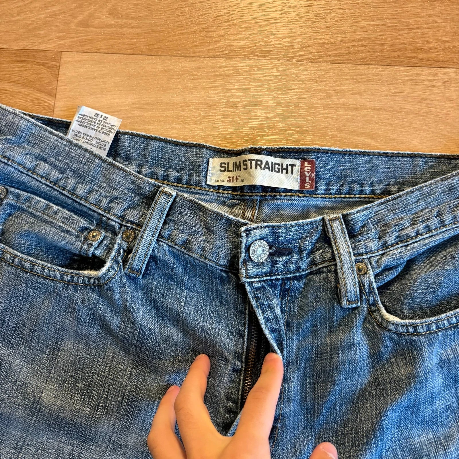 Levis 514 Slim Straight Medium Wash Jeans Faded Vintage Denim Whiskered Streetwear Mens