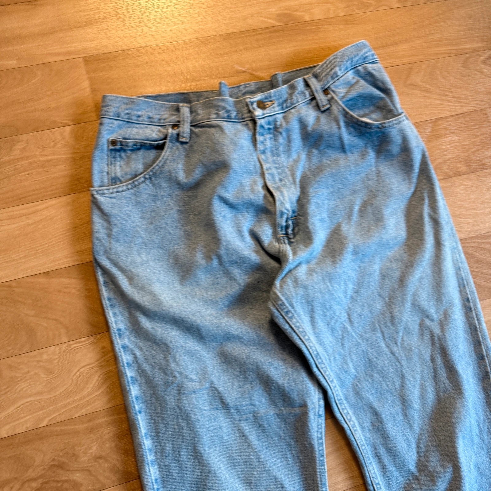 Wrangler Premium Quality Light Stonewash Straight Leg Jeans Comfort Guaranteed Denim Mens