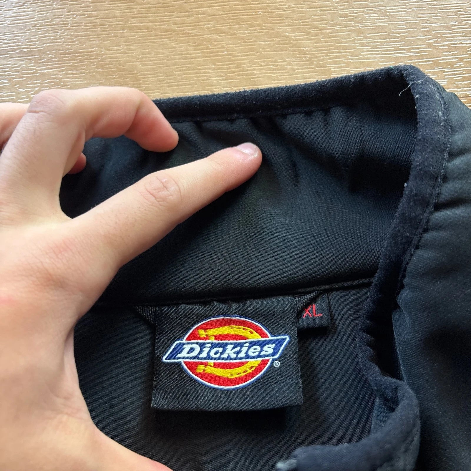 Dickies Black Softshell Gilet Honeywell Home H and V Controls Embroidered Zip Vest Mens