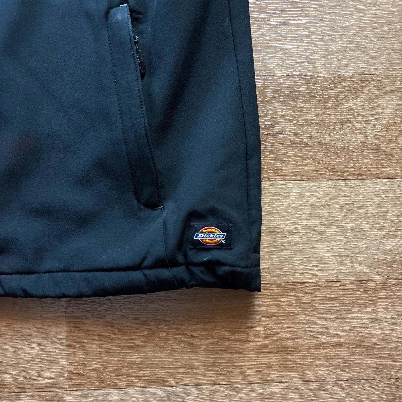 Dickies Black Softshell Gilet Honeywell Home H and V Controls Embroidered Zip Vest Mens
